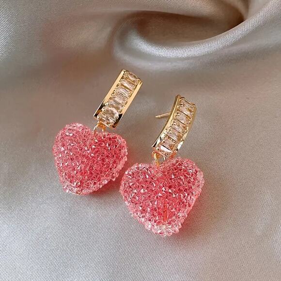 1 Pair Elegant Heart Shaped Rhinestone Earrings. - Picture 1 of 1